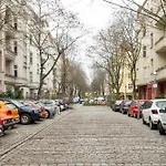 Homely Berlin - Luxurious, Spacious, Near Victory Column, River