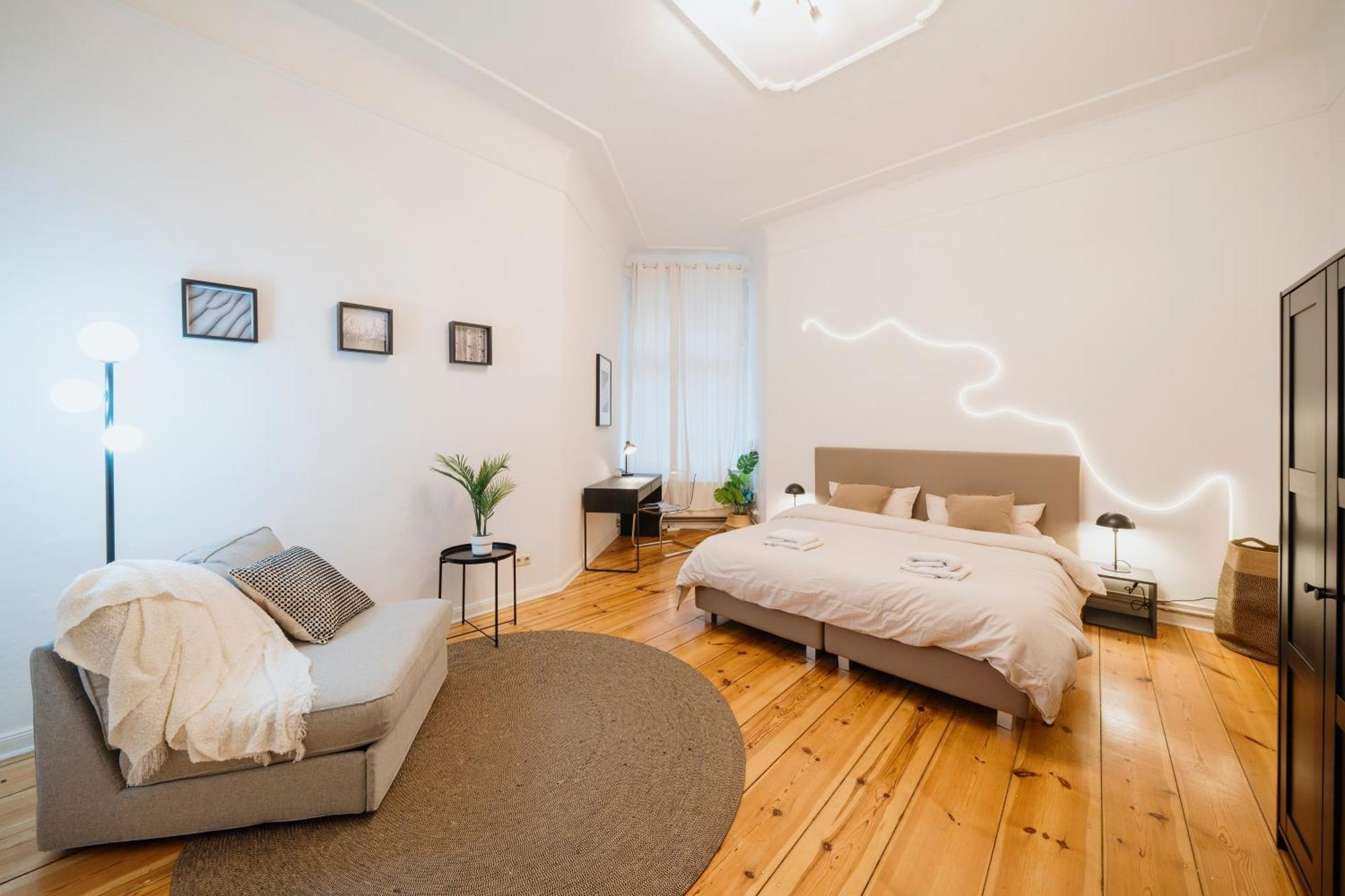 Appartement Homely - Luxurious, Spacious, Near Victory Column, River