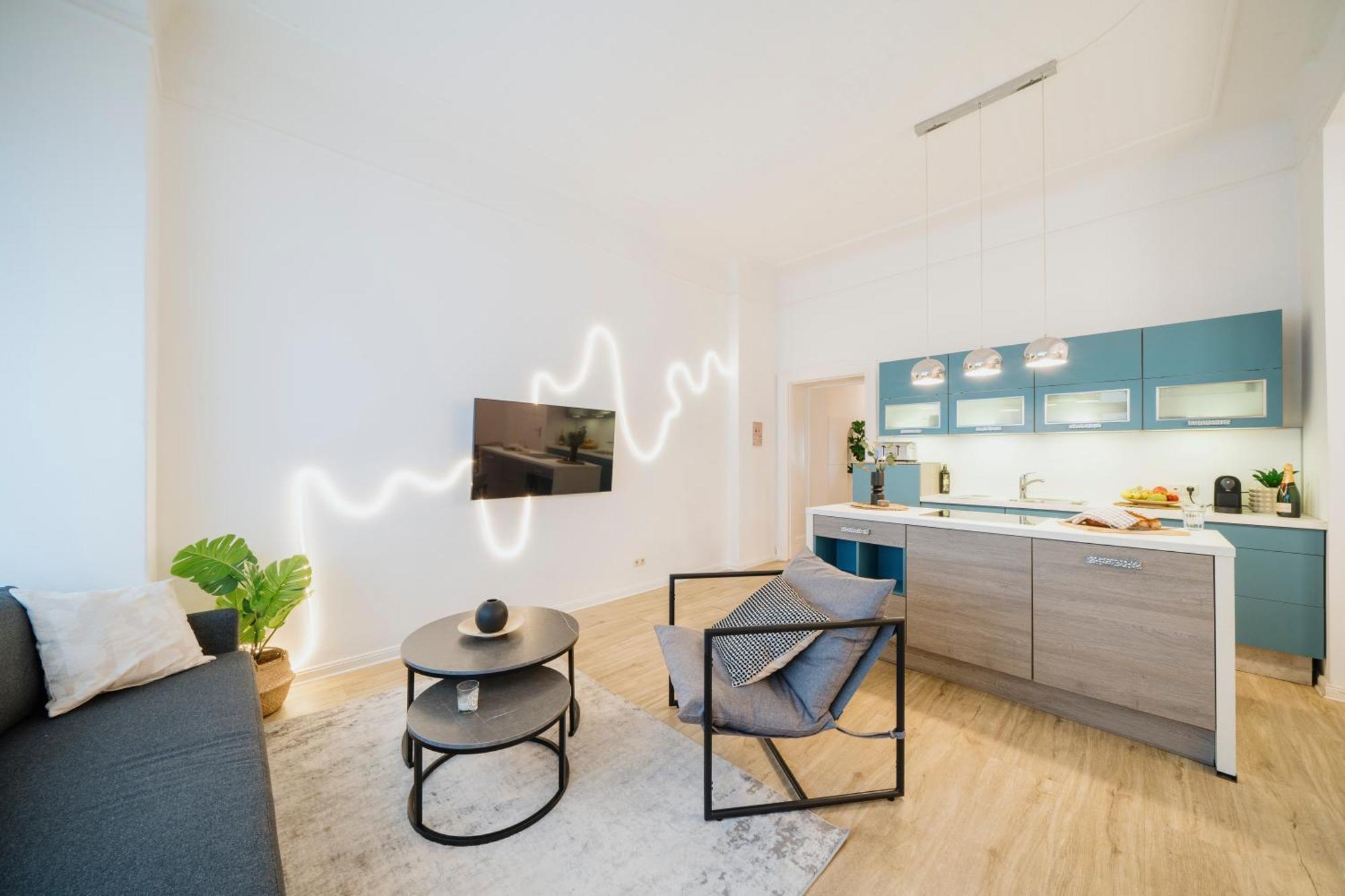 Appartement Homely - Luxurious, Spacious, Near Victory Column, River *