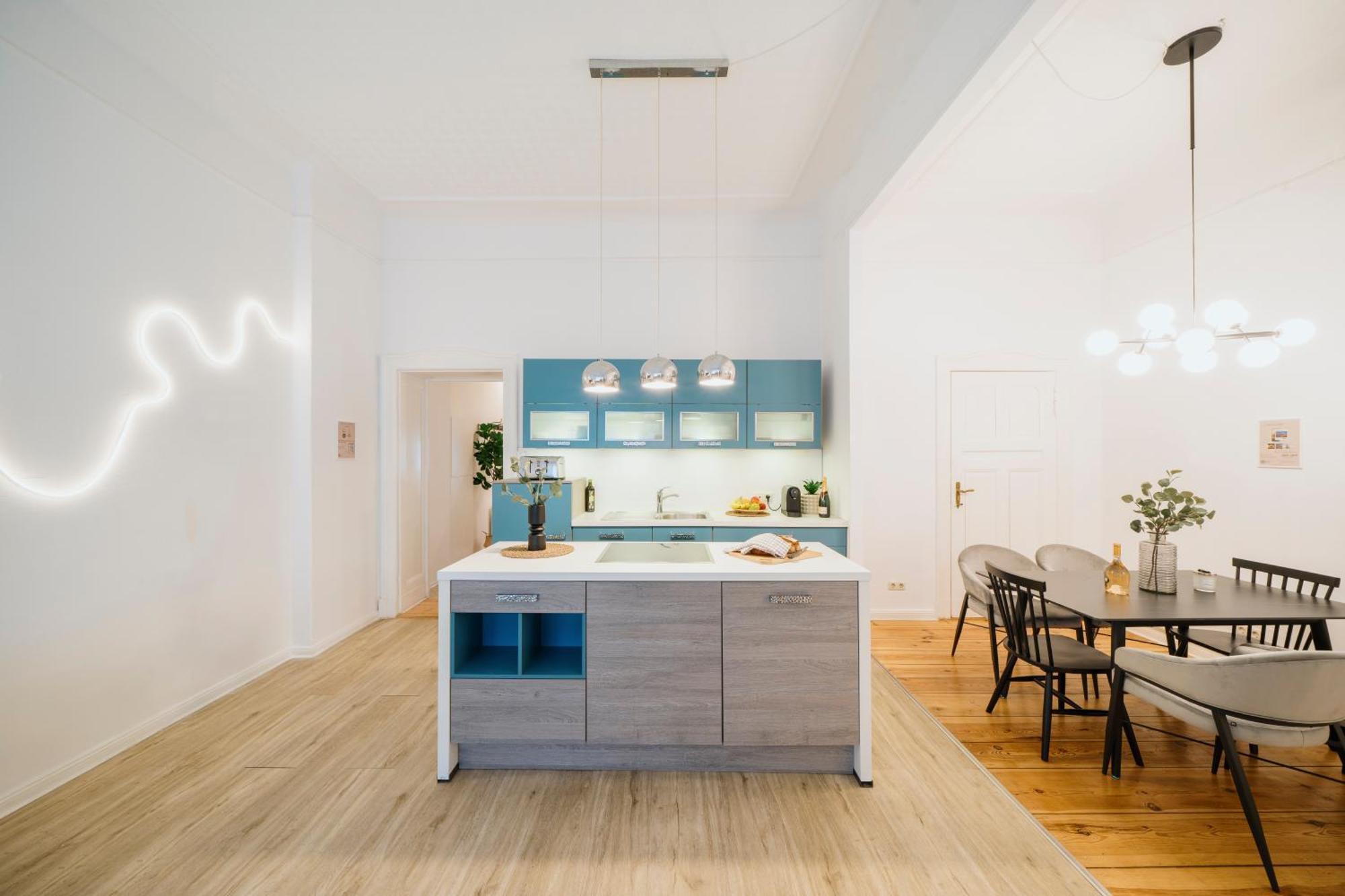 Appartement Homely - Luxurious, Spacious, Near Victory Column, River
