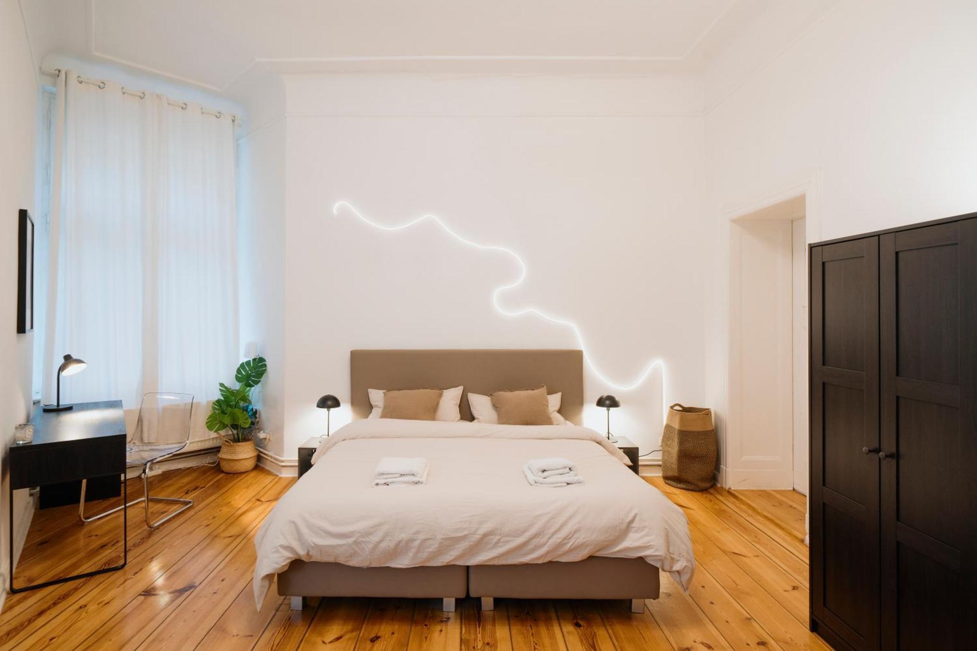 Homely - Luxurious, Spacious, Near Victory Column, River * Berlijn